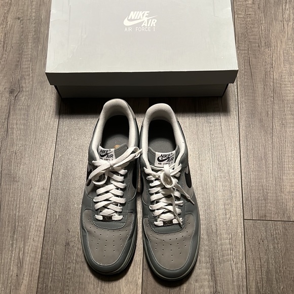 Nike Air Force 1 Shoes - Picture 3 of 12